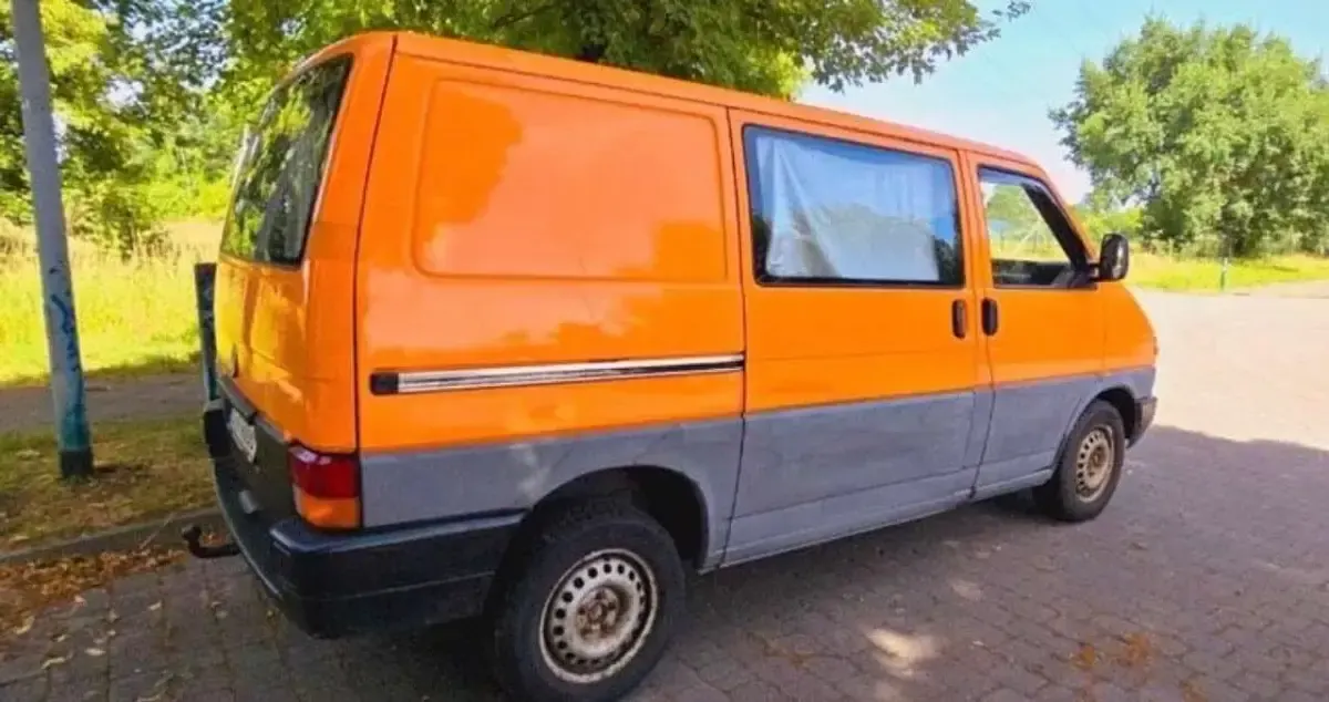 Gebraucht VW T4 68 PS (50 kW) 1995 Orange Van