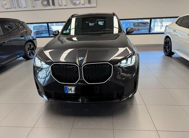 Grau Gebraucht 2025 BMW X3 M Sport SUV | 62.000 € (Superpreis) - Bild 1/4