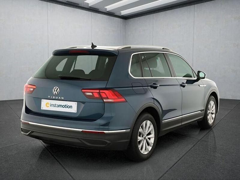 Gebraucht VW Tiguan 150 PS (110 kW) 2022 Blau SUV