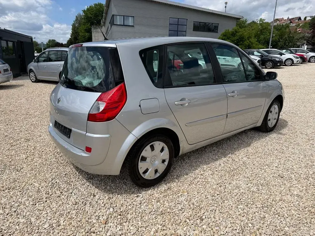 Gebraucht Renault Scénic II Avantage 111 PS (81 kW) 2008 Van / Kleinbus