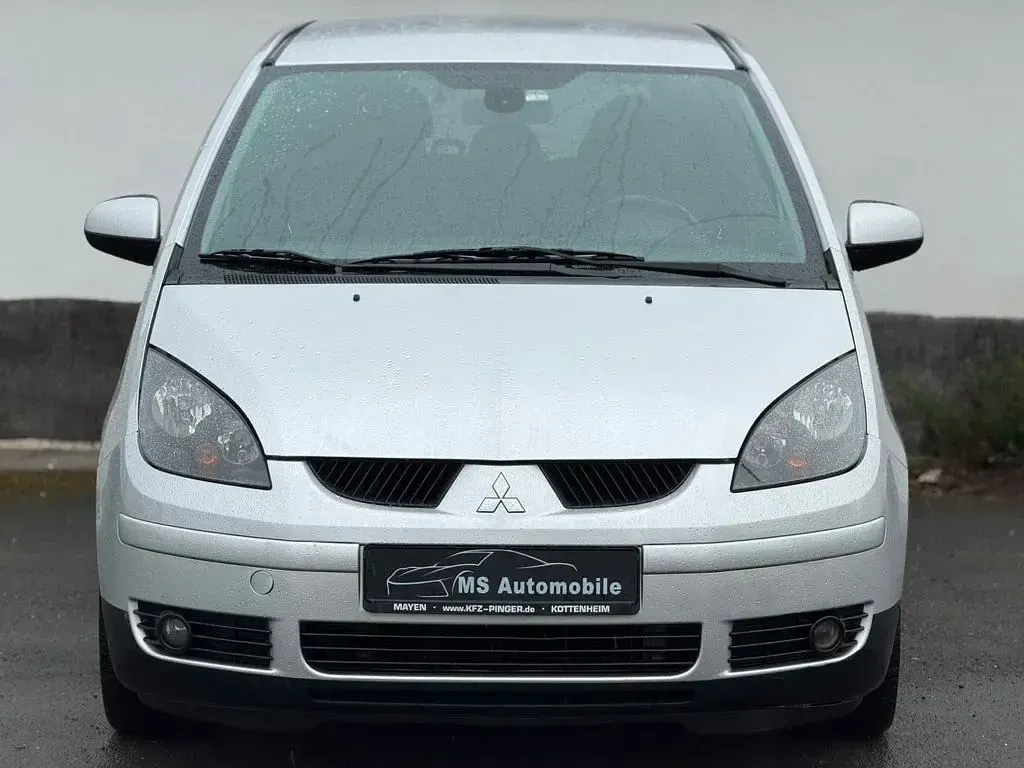 Gebraucht Mitsubishi Colt Motion 75 PS (55 kW) 2008 Silber Limousine