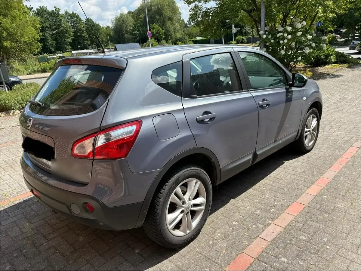Gebraucht Nissan Qashqai 150 PS (110 kW) 2010 Grau SUV