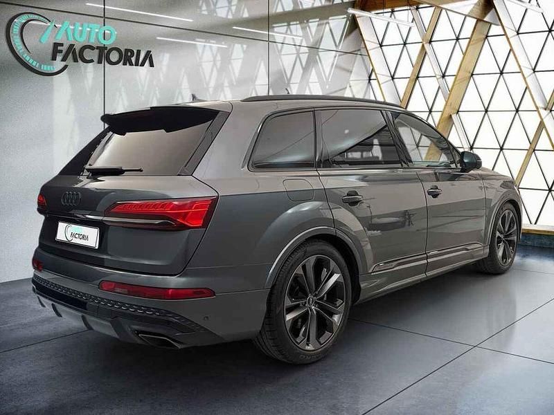 Gebraucht Audi Q7 Sport 290 PS (213 kW) 2024 Grau (metallic) SUV