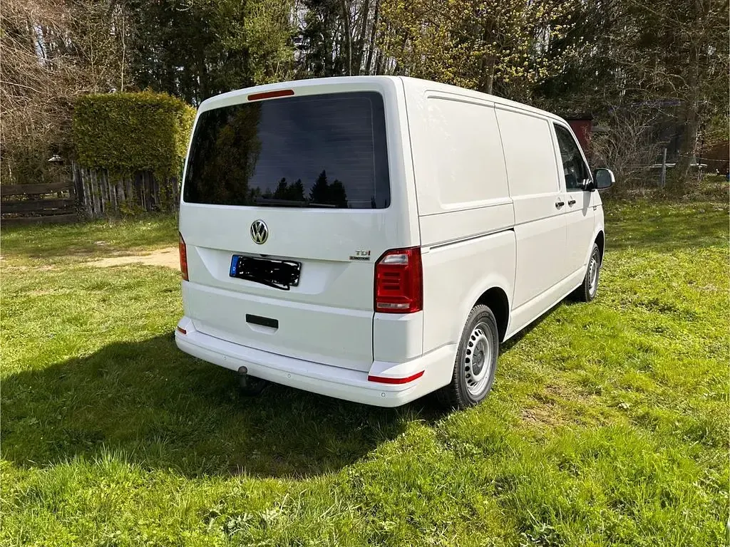 Używany VW Transporter 150 KM (110 kW) 2018 Biały Van