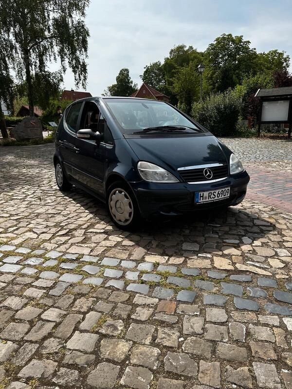 Blau Gebraucht 2004 Mercedes A160 Kleinwagen | 1.650 € (Fairer Preis) - Bild 1/4