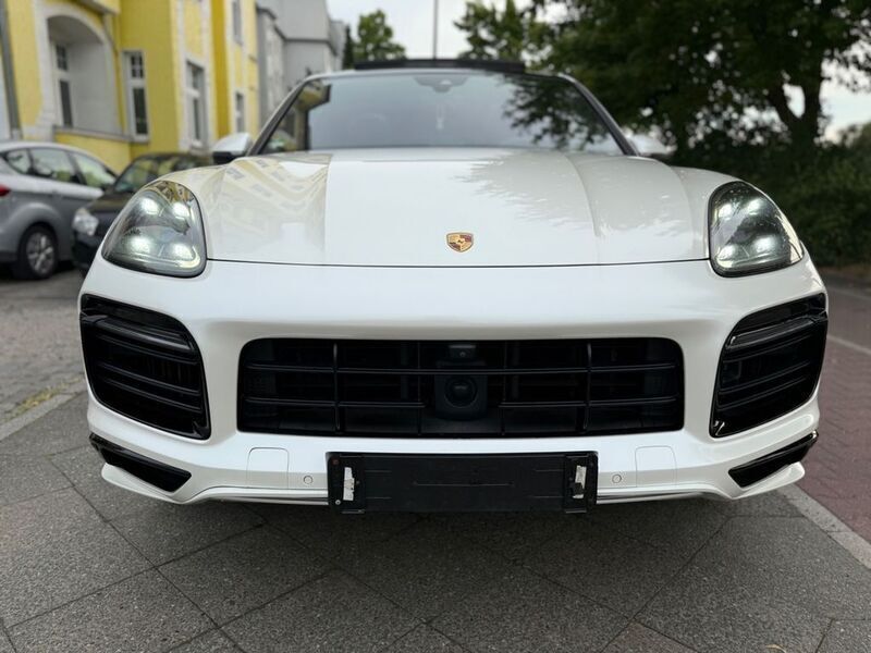 Weiß Gebraucht 2018 Porsche Cayenne S SUV | 52.900 € (Etwas zu teuer) - Bild 1/4