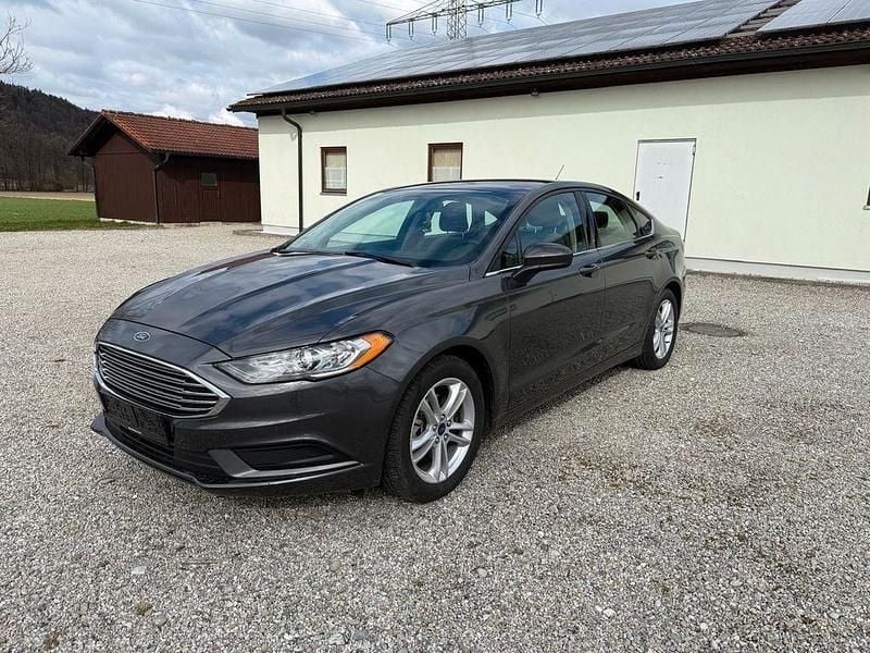 Gebraucht Ford Fusion SE 177 PS (130 kW) 2018 Grau Limousine