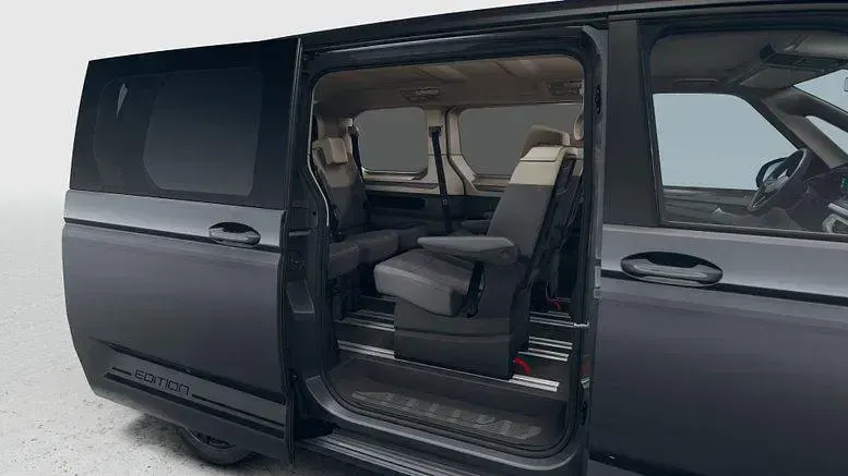 Neu VW Multivan Edition 150 PS (110 kW) 2026 Pure grey Van / Kleinbus