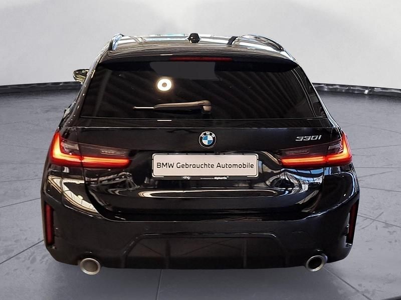 Gebraucht BMW 330 M Sport 245 PS (180 kW) 2024 Schwarz Kombi