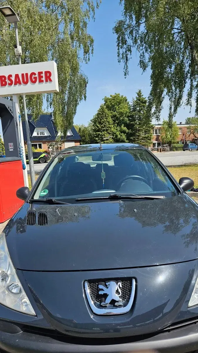 Gebraucht Peugeot 206+ 70 PS (51 kW) 2010 Kleinwagen