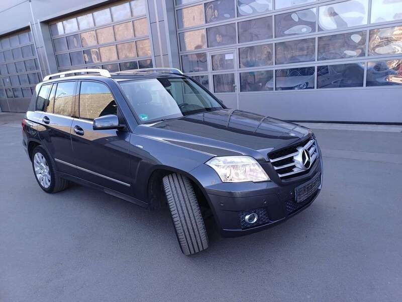 Tenoritgrau metalliclack Gebraucht 2010 Mercedes GLK220 SUV | 9.000 € (Fairer Preis) - Bild 1/4