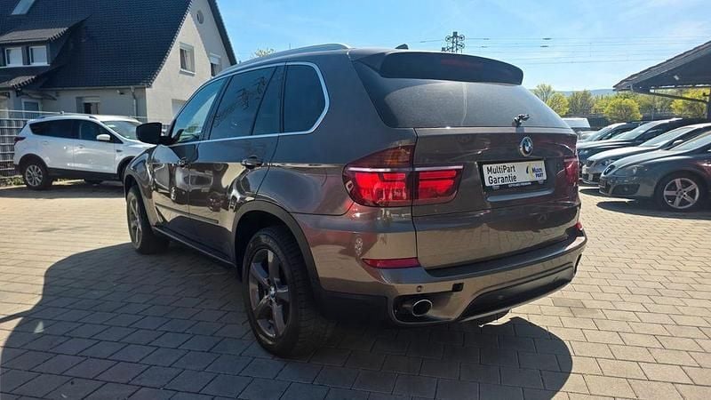 Gebraucht BMW X5 306 PS (225 kW) 2011 Braun SUV