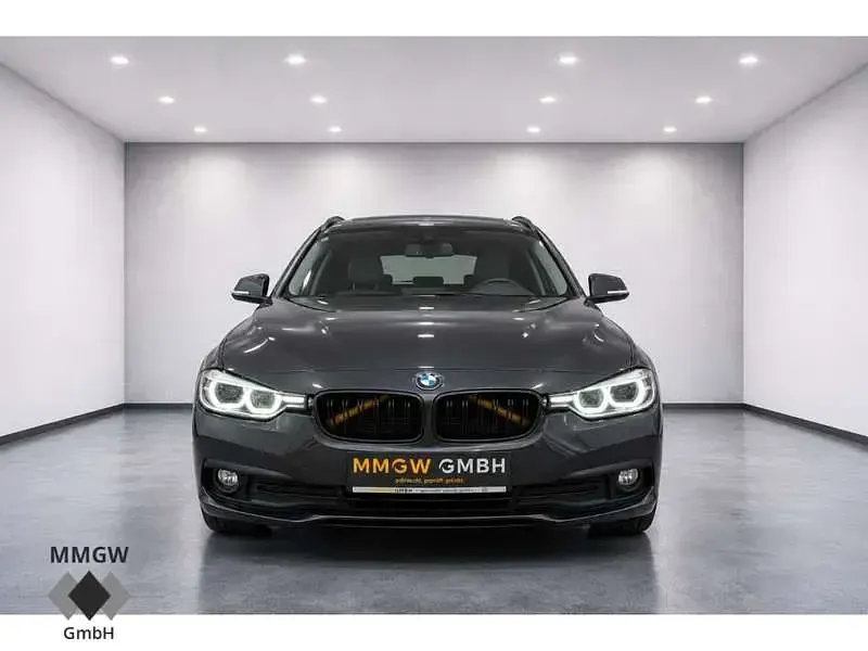 Gebraucht BMW 320 Advantage 176 PS (129 kW) 2016 Braun Kombi