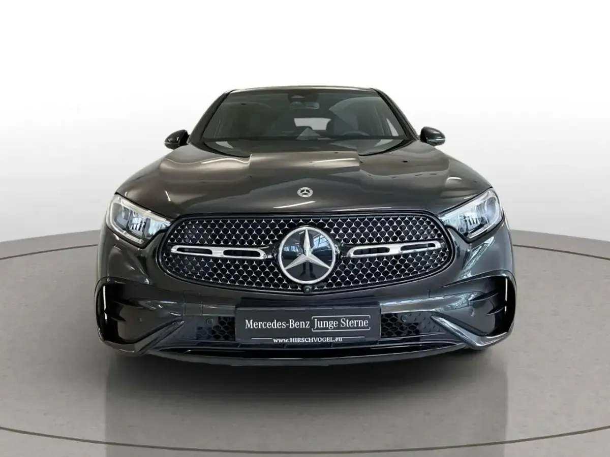 Gebraucht Mercedes GLC220 AMG line 197 PS (144 kW) 2025 Metalliclack graphitgrau SUV