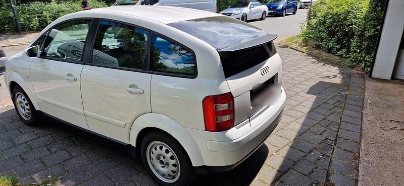 Usado Audi A2 61 HP (44 kW) 2002 Branco Citadino