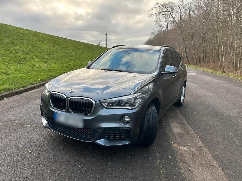Gebraucht BMW X1 M Sport 192 PS (141 kW) 2018 Grau SUV