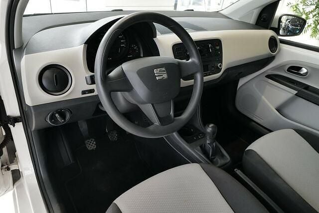Używany Seat Mii Style 60 KM (44 kW) 2015 Biały Hatchback