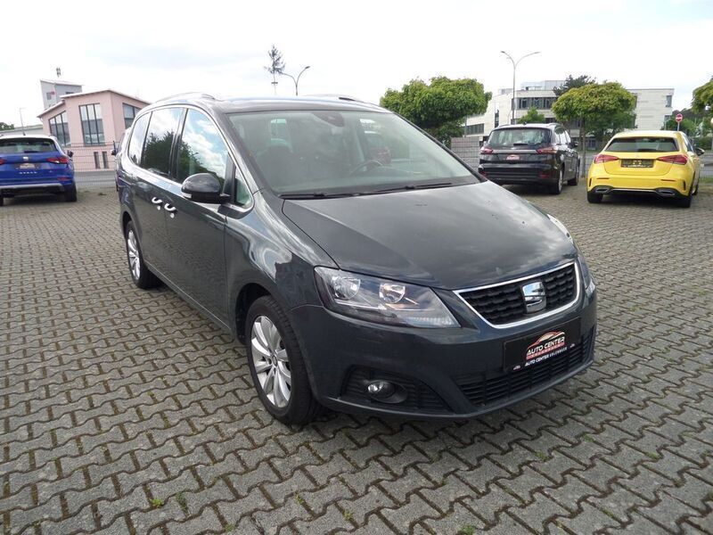 Uranograu Gebraucht 2019 Seat Alhambra Style Van / Kleinbus | 24.990 € (Fairer Preis) - Bild 1/4