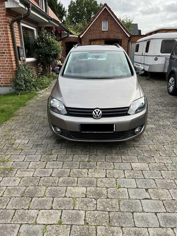 Braun Gebraucht 2011 VW Golf Plus Match Van / Kleinbus | 6.500 € (Fairer Preis) - Bild 1/4