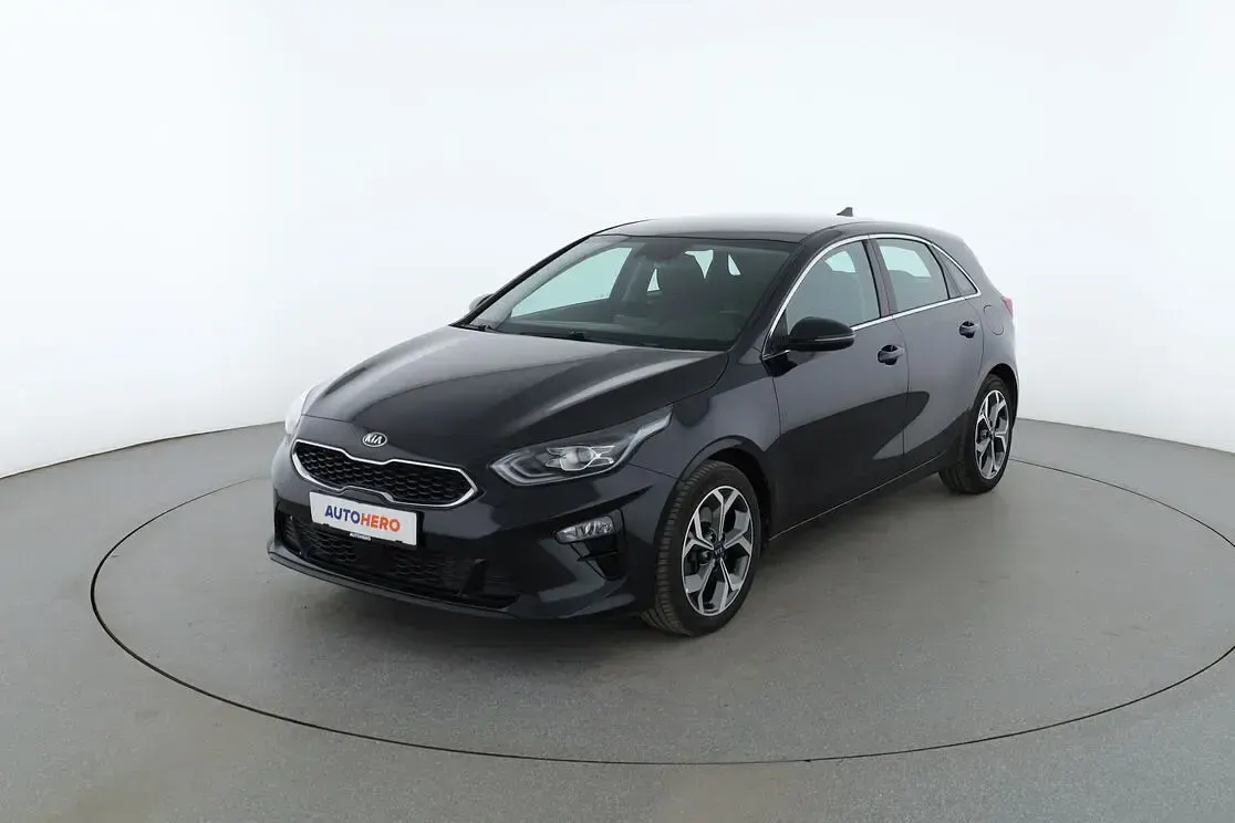 Gebraucht Kia Ceed Spirit 140 PS (102 kW) 2020 Kleinwagen