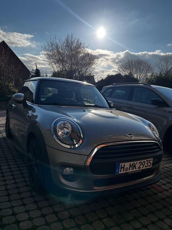 Gebraucht Mini ONE 102 PS (75 kW) 2018 Silber Kleinwagen