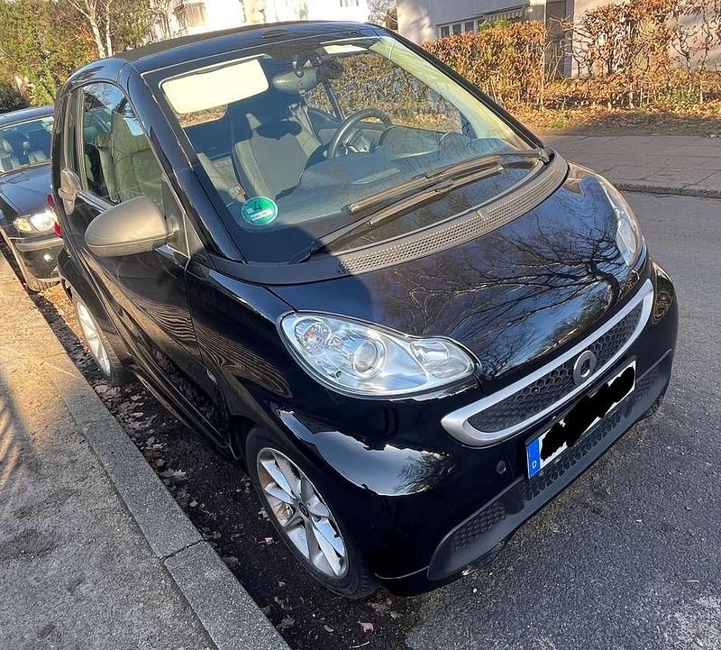 Schwarz Gebraucht 2013 Smart ForTwo Cabrio Cabrio | 7.999 € (Fairer Preis) - Bild 1/4