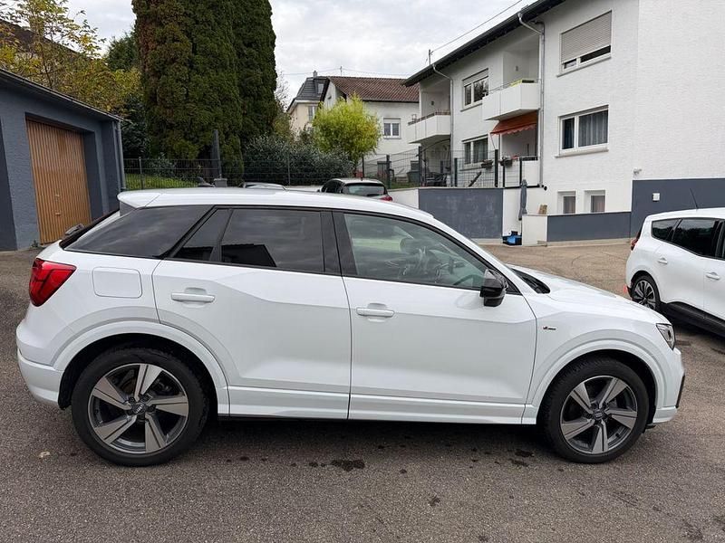 Gebraucht Audi Q2 S-Line 150 PS (110 kW) 2020 Weiß SUV