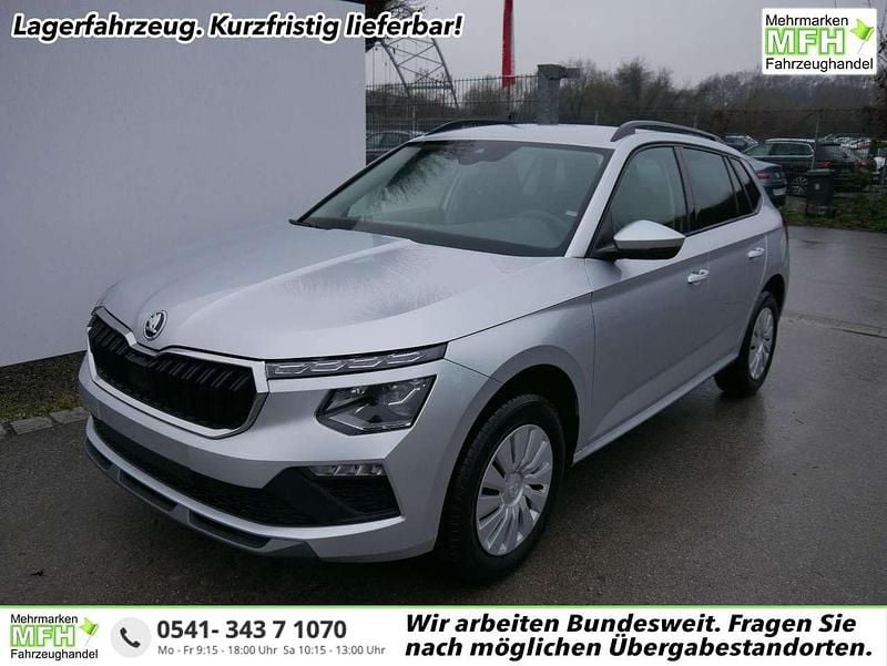 Brillantsilber metallic Neu 2025 Skoda Kamiq Selection SUV | 25.890 € (Guter Preis) - Bild 1/4