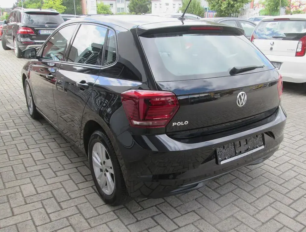 Gebraucht VW Polo Comfortline 80 PS (58 kW) 2020 Schwarz Kleinwagen