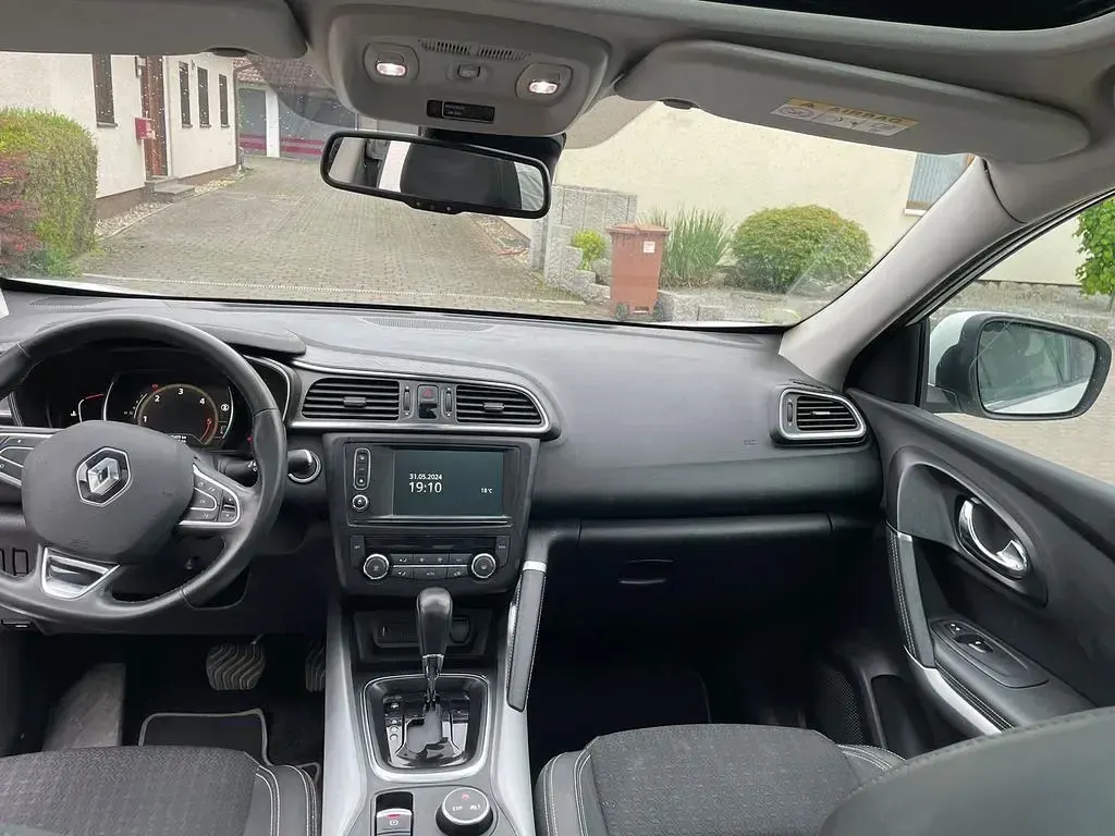 Gebraucht Renault Kadjar Experience 131 PS (96 kW) 2015 Silber SUV