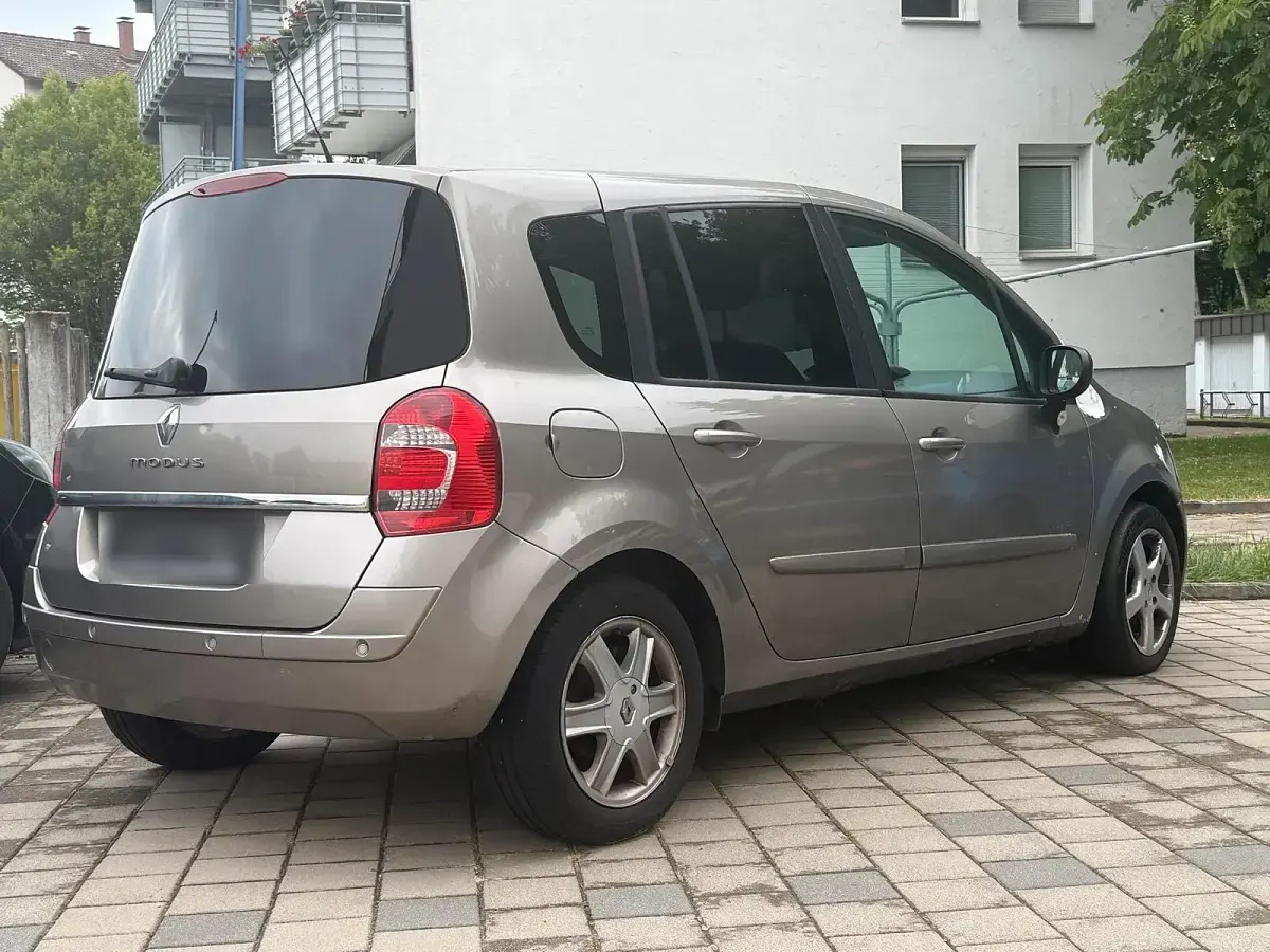 Gebraucht Renault Modus 103 PS (75 kW) 2008 Braun Van / Kleinbus