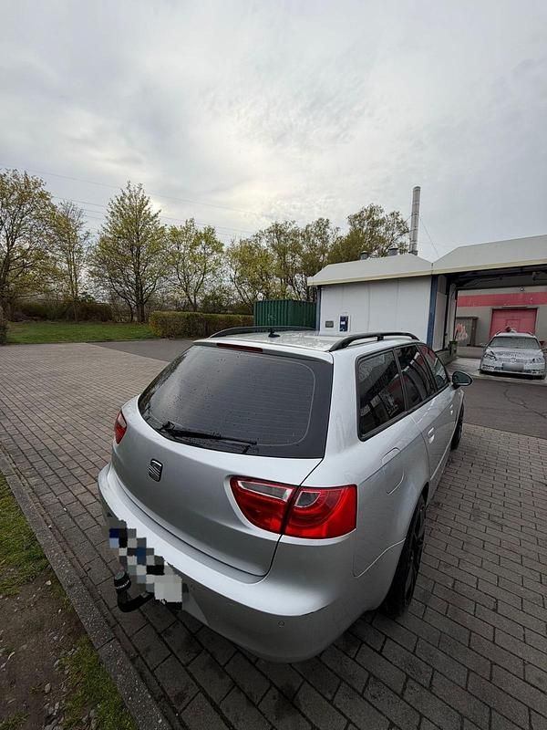 Second-hand Seat Exeo 143 CP (105 kW) 2011 Argintiu Break