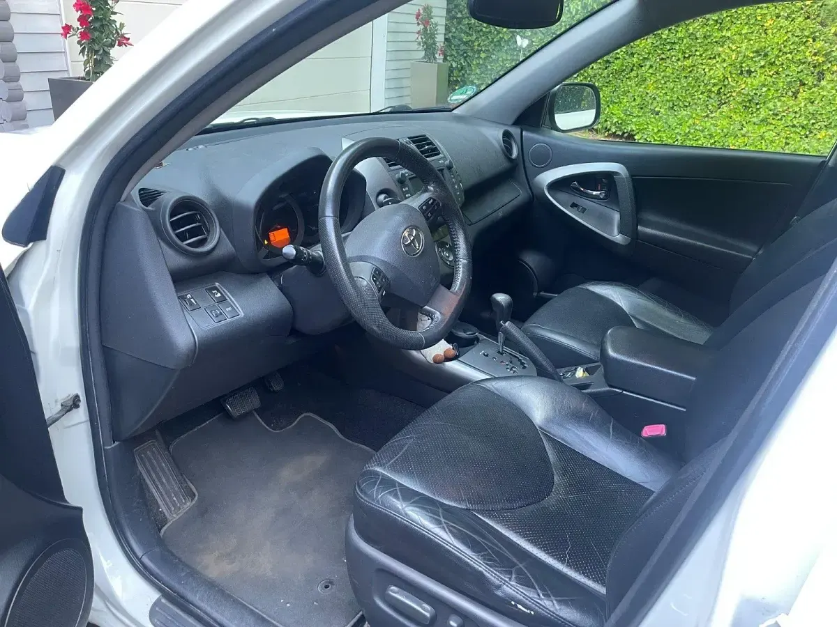 Gebraucht Toyota RAV4 150 PS (110 kW) 2012 Weiß SUV