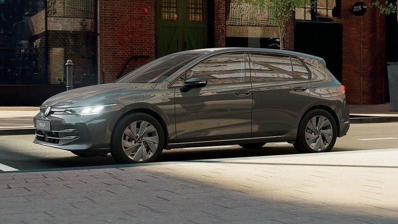 Neu VW Golf VIII Life 150 PS (110 kW) 2026 Grau Limousine