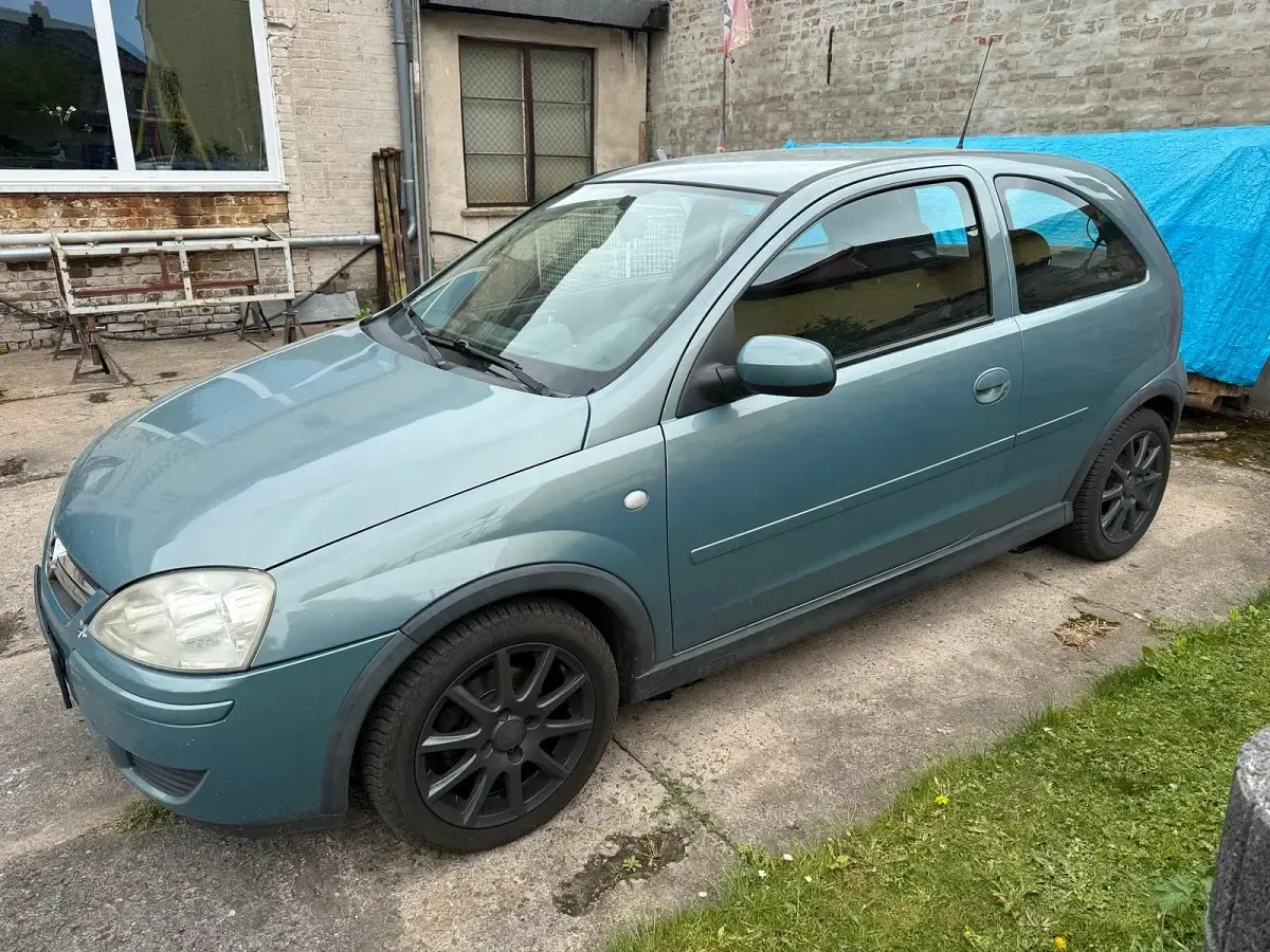 Gebraucht Opel Corsa 80 PS (58 kW) 2005 Kleinwagen