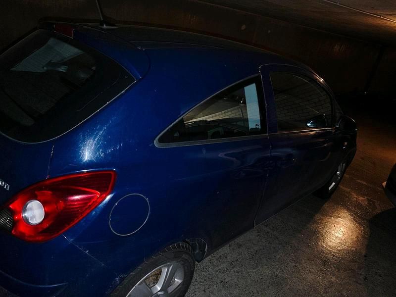 Gebraucht Opel Corsa 75 PS (55 kW) 2014 Blau Kleinwagen
