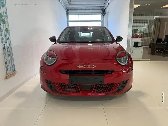Neu Fiat 600 110 PS (80 kW) 2026 Rot SUV
