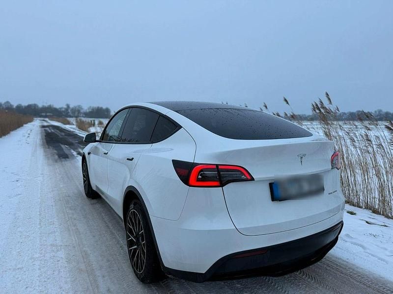 Gebraucht Tesla Model Y Long Range AWD 378 kW (514 PS) 2023 Weiß SUV