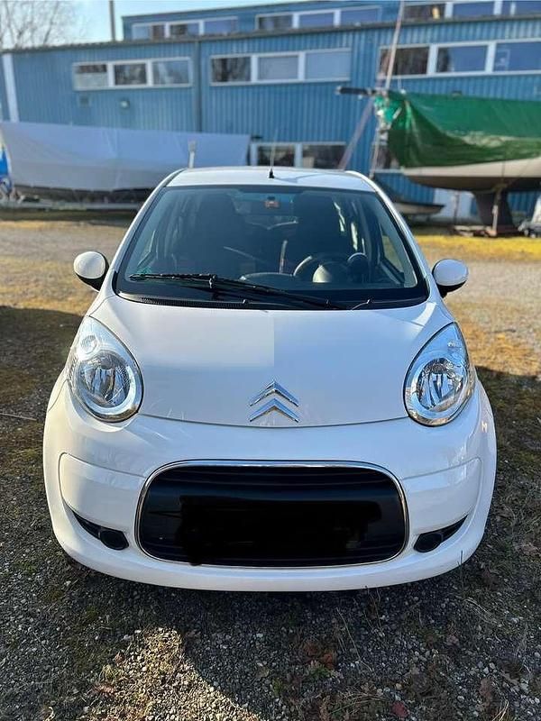 Weiß Gebraucht 2010 Citroën C1 Style Kleinwagen | 4.300 € (Etwas zu teuer) - Bild 1/4