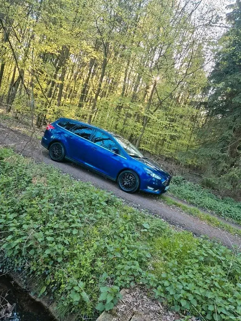 Gebraucht Ford Focus Titanium 150 PS (110 kW) 2015 Blau Kombi