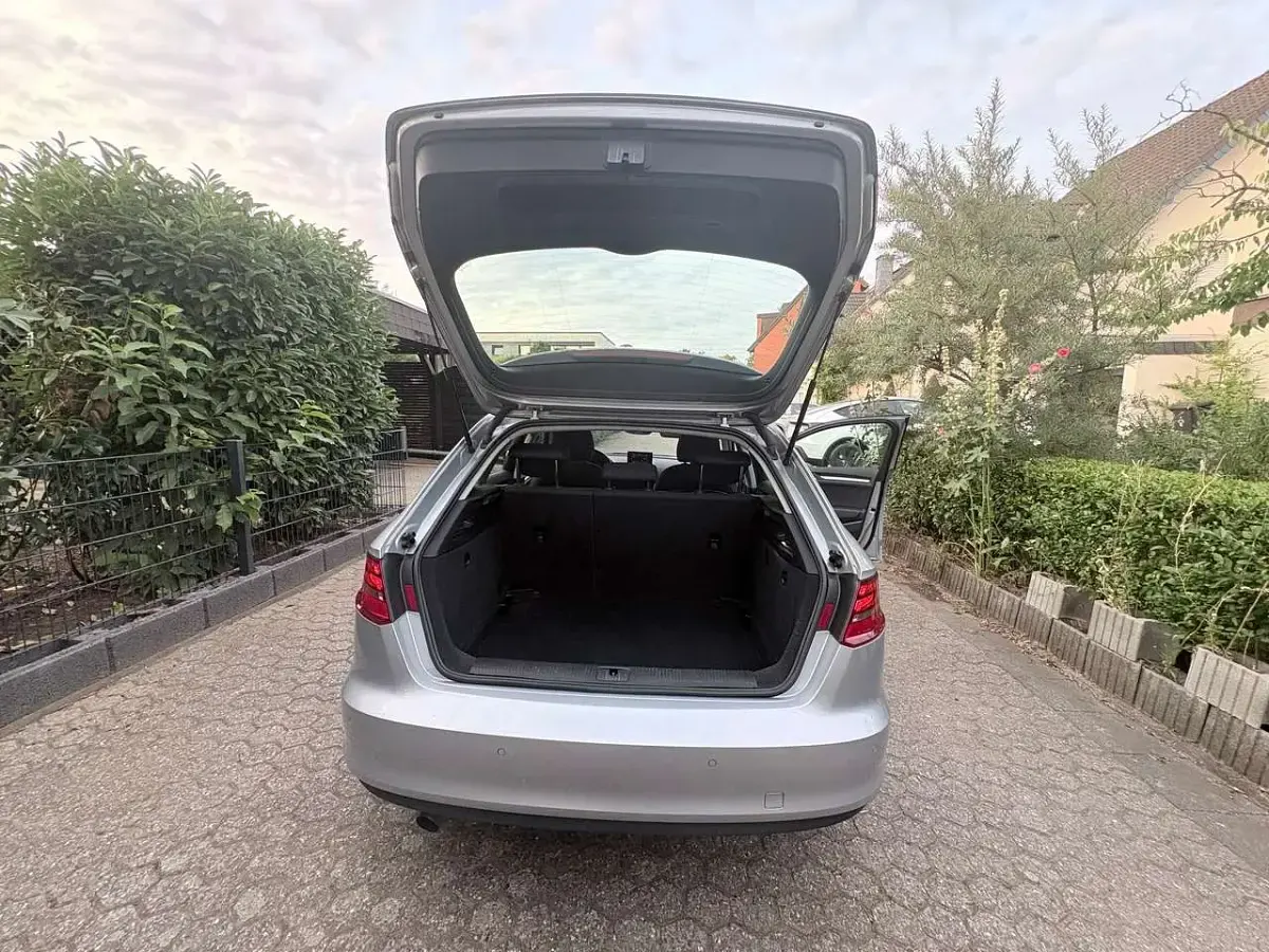 Gebraucht Audi A3 S-Line 125 PS (91 kW) 2015 Grau Limousine