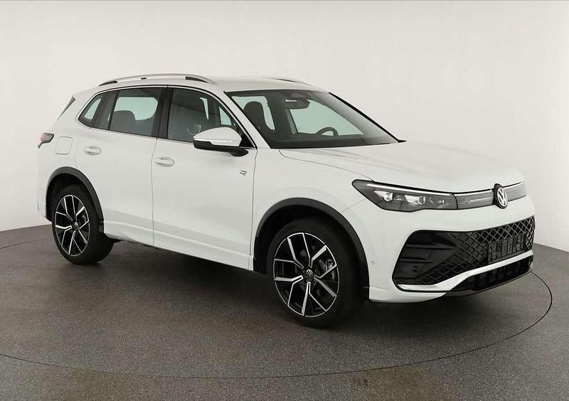 Pure white Neu 2025 VW Tiguan R-line SUV | 52.595 € (Fairer Preis) - Bild 1/4