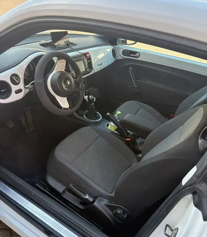 Gebraucht VW Beetle 160 PS (117 kW) 2012 Weiß Kleinwagen