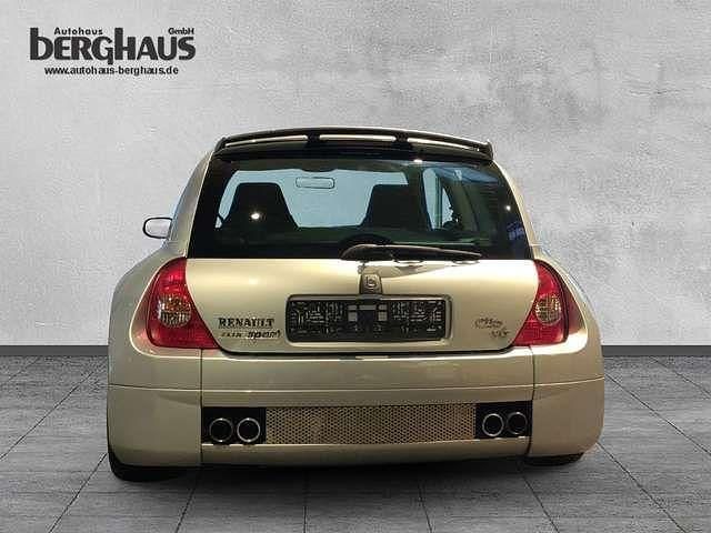 Gebraucht Renault Clio II 226 PS (166 kW) 2001 Silber Limousine