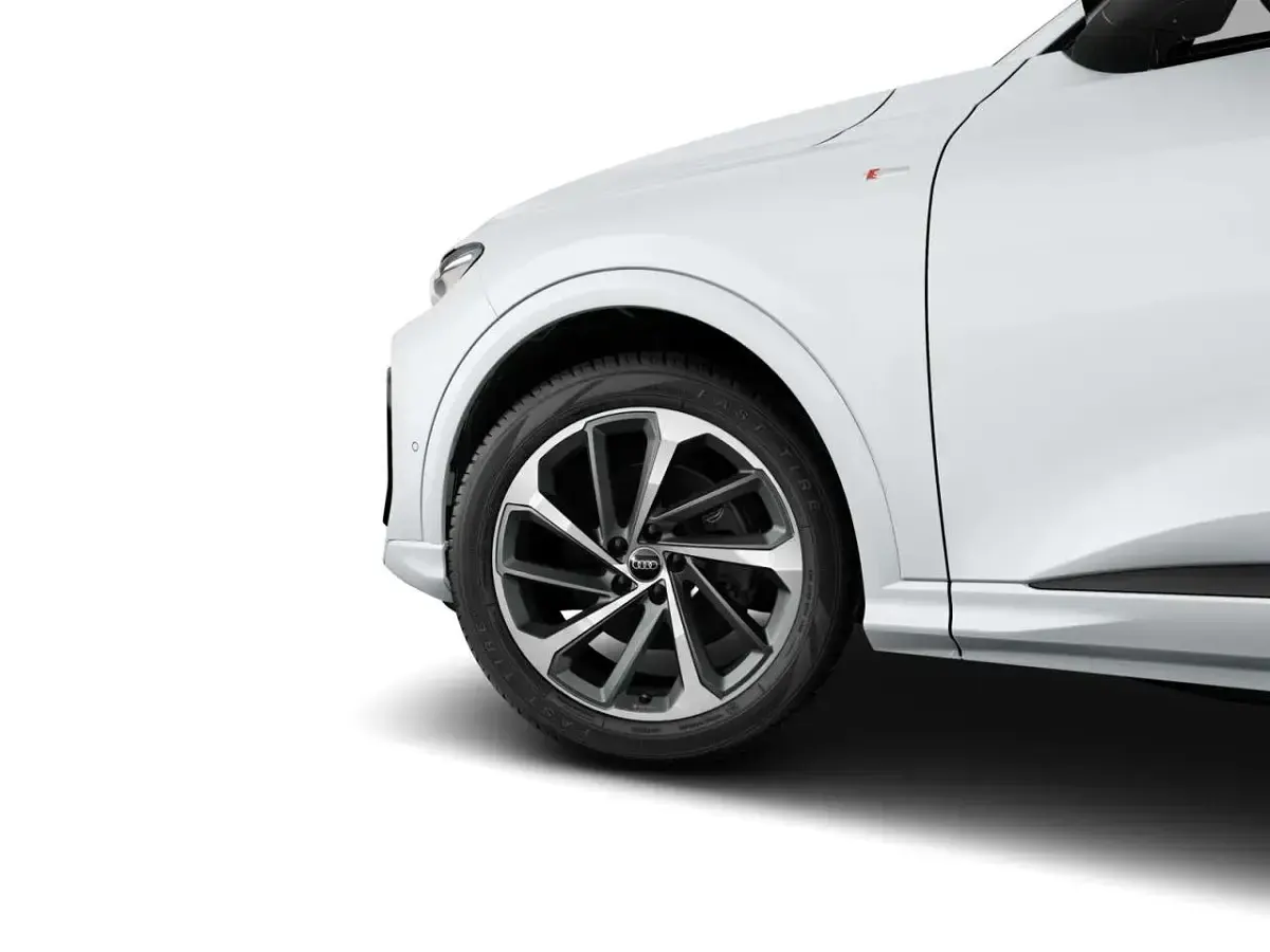 Neu Audi Q5 204 PS (150 kW) 2026 Gletscherweiß metallic SUV