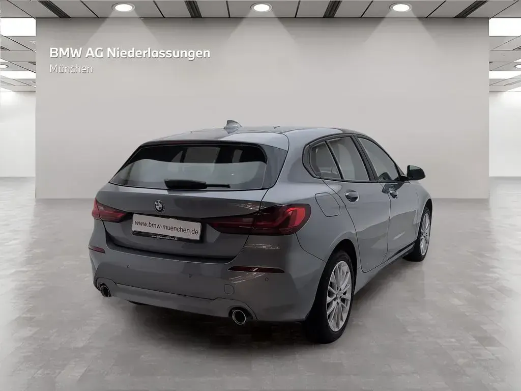 Gebraucht BMW 120 190 PS (139 kW) 2024 Grau Kleinwagen