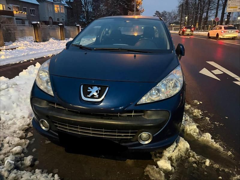 Gebraucht Peugeot 207 87 PS (63 kW) 2007 Blau Kleinwagen