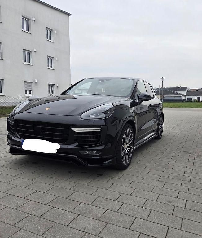 Gebraucht Porsche Cayenne GTS 441 PS (324 kW) 2015 Schwarz SUV