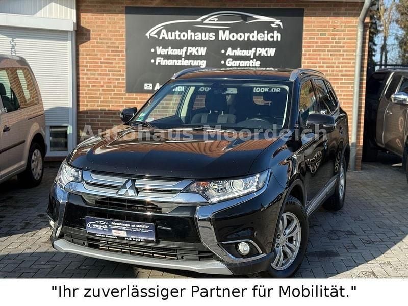 Gebraucht Mitsubishi Outlander Plus 150 PS (110 kW) 2015 Schwarz SUV
