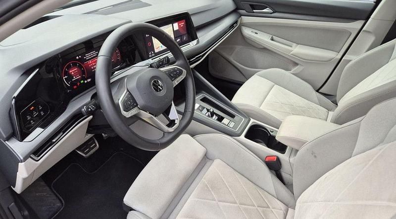 Gebraucht VW Golf VIII Style 150 PS (110 kW) 2021 Schwarz Kombi